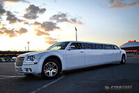 Фото 05 — Аренда лимузина Chrysler 300C в Казани